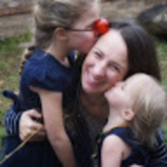 Meet your Posher, Joyce - Picture 1 of 1